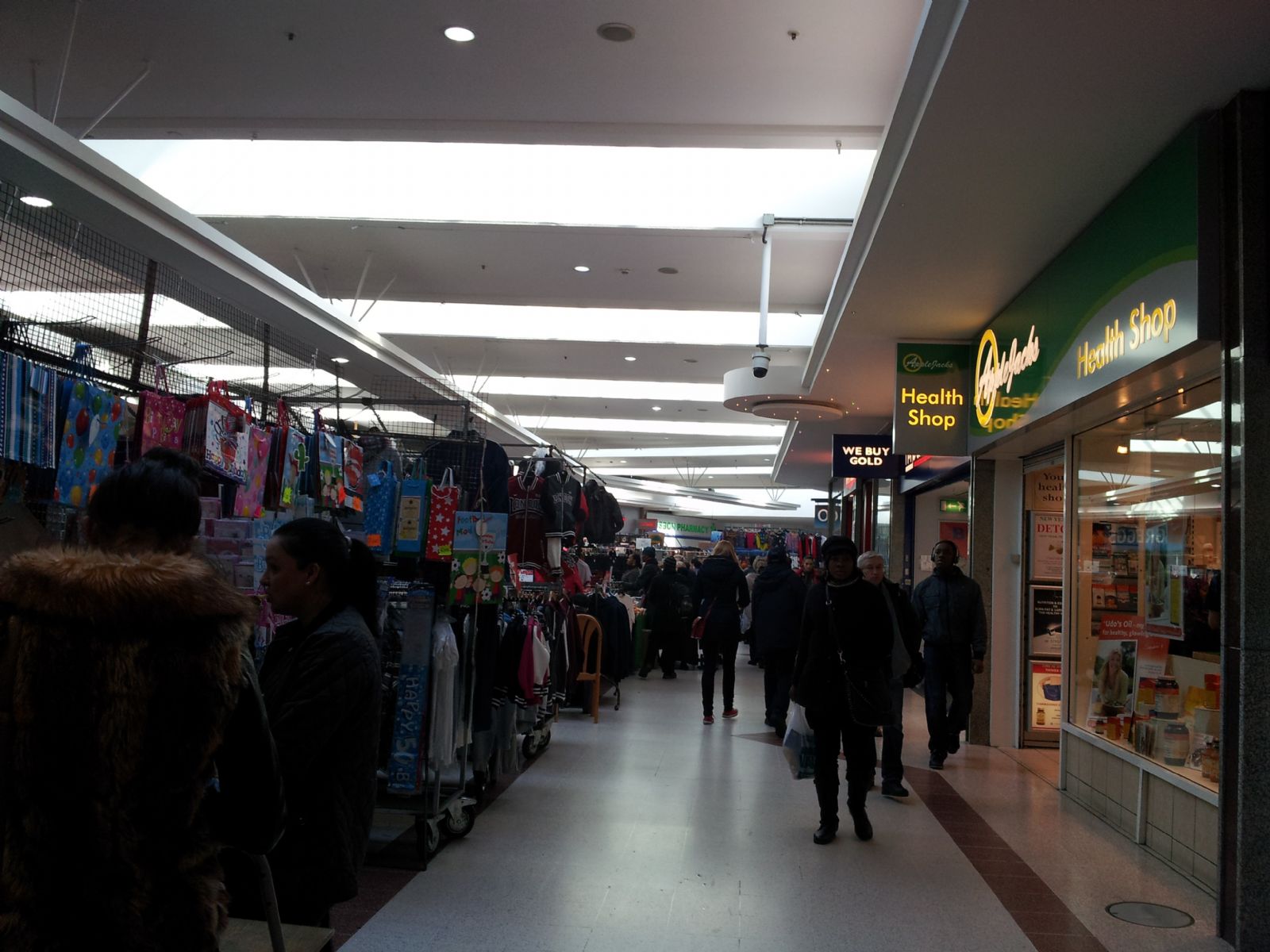 STRATFORD SHOPPING CENTRE